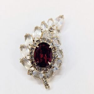 Vintage Satin Clear Red Rhinestone Brooch ❣️